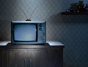 Desliga tudo: O problema escondido da TV Digital no Brasil