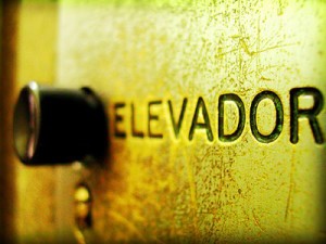 ELEVADOR (1)
